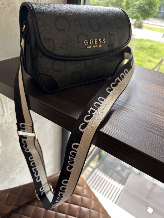 Сумочка Guess жіноча