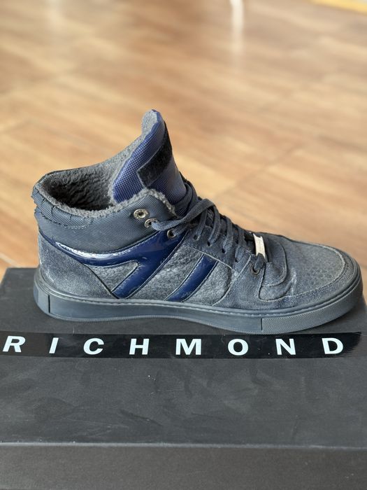 Продам ботинки John Richmond