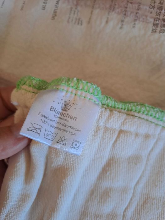 Fraldas reutilizáveis da Seedling Baby e da Bear Bott