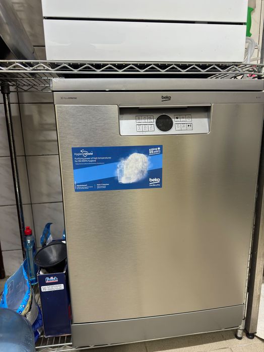 Посудомийна машина Beko