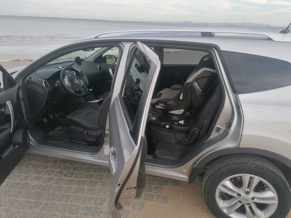 Nissan Qasquai +2