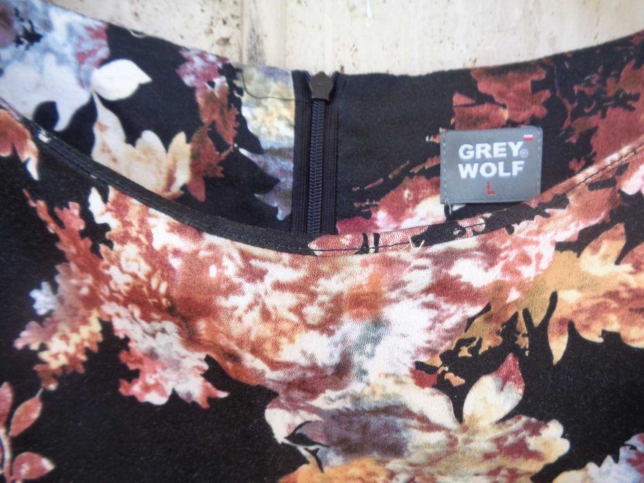 Sukienka damska taliowana - Grey Wolf - rozm. L - Bawełna