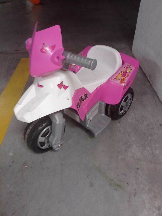 Scooter criança a bateria