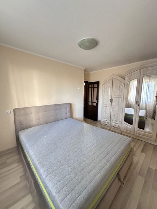 Здається 2 кімнатна квартира на коротний термін