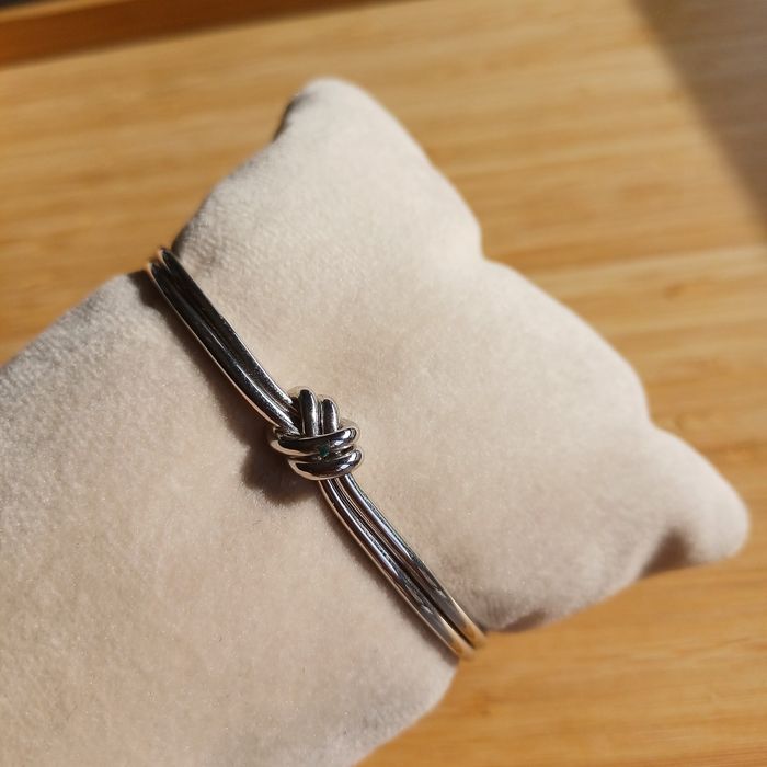 Pulseira rígida com nó duplo banhado a ouro branco 18K unisex