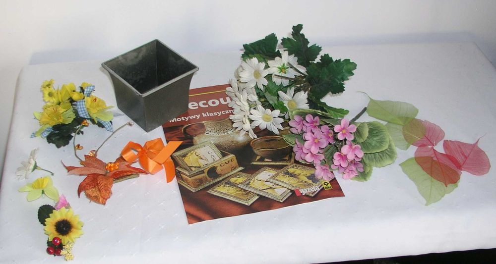 Zestaw dekoracji doniczka sztuczne kwiaty