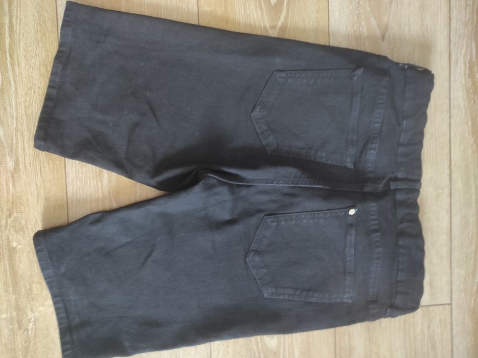 Sprzedam spodenki chłopięce jeansowe firmy H&M