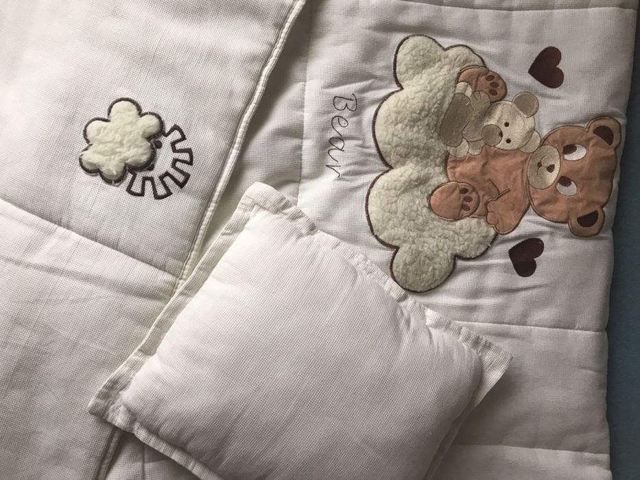 Edredão para cama de bebé