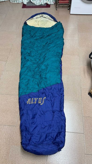 4 sacos cama  de campismo Altus como novos