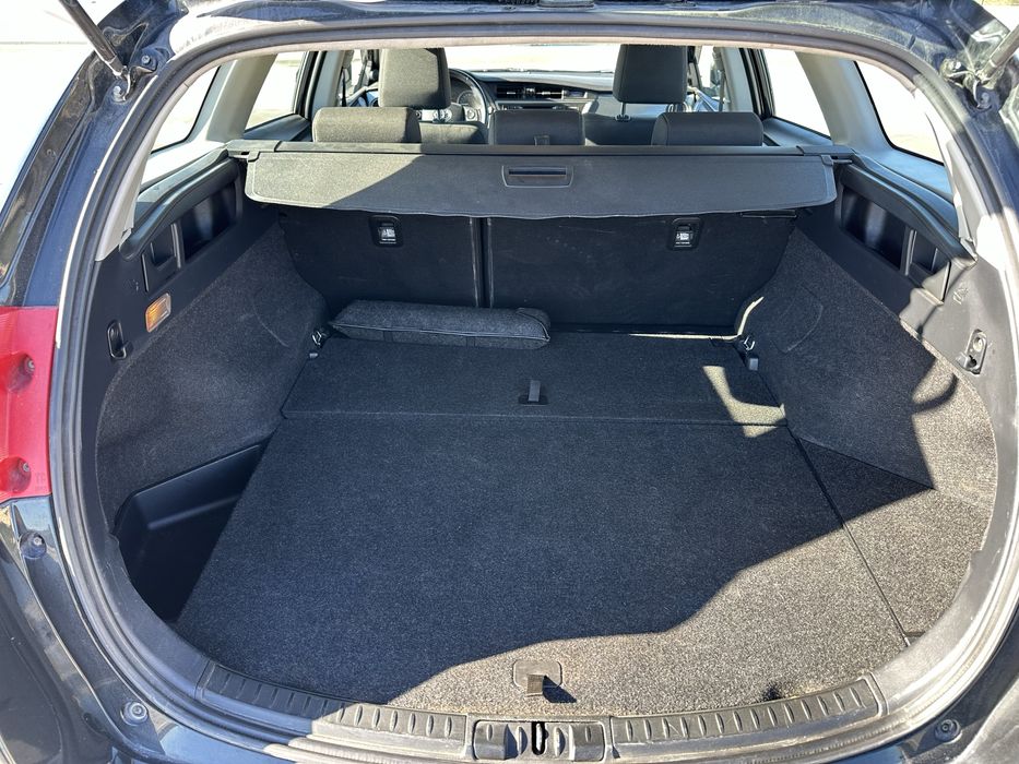 Toyota Auris 1.8 HSD