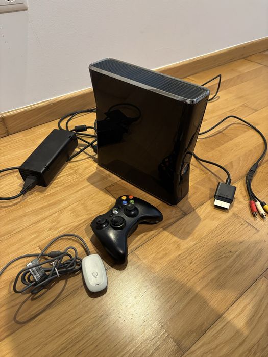 Xbox 360 + comando + controladora