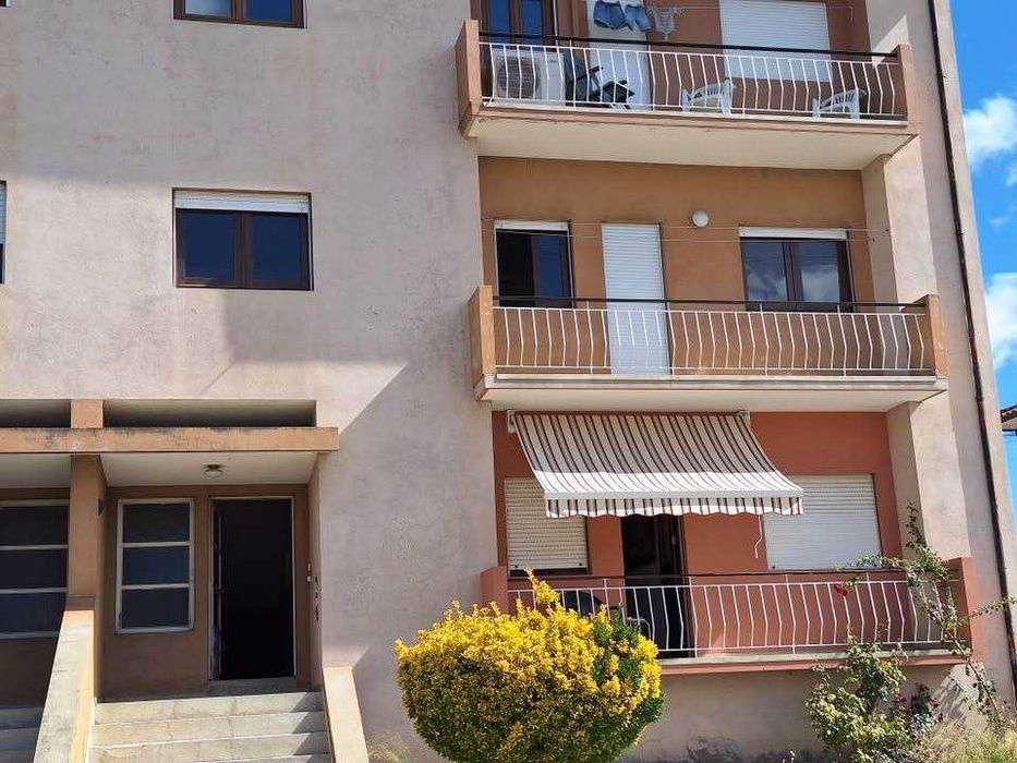 Arrenda-se quarto em Chaves em T4 com excelente localização