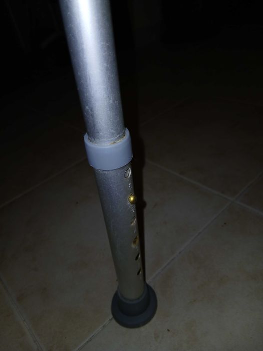 Cadeira de duxe em excelente estado expouco uso