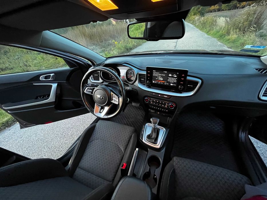 Samochód osobowy Kia XCEED