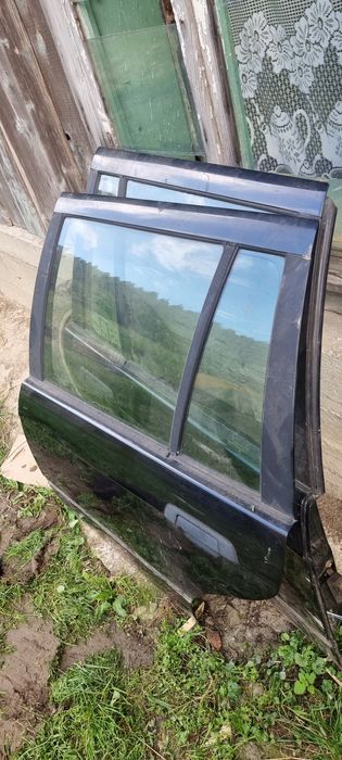 Drzwi bmw e36 touring  sedan