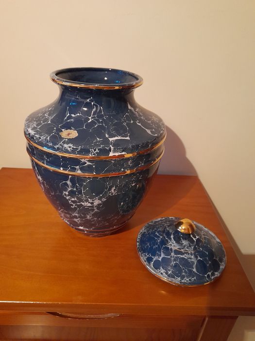 Pote decorativo azul e dourado