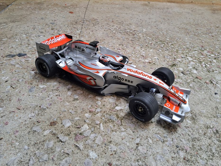 Miniatura telecomandada McLaren F1