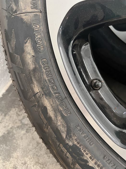 Jantes 19” e pneus 235/55R19 - Mercedes GLC