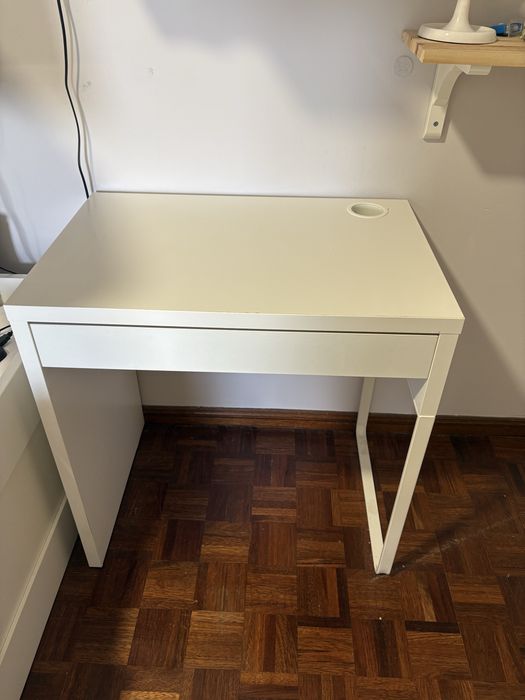 Secretaria desk Ikea