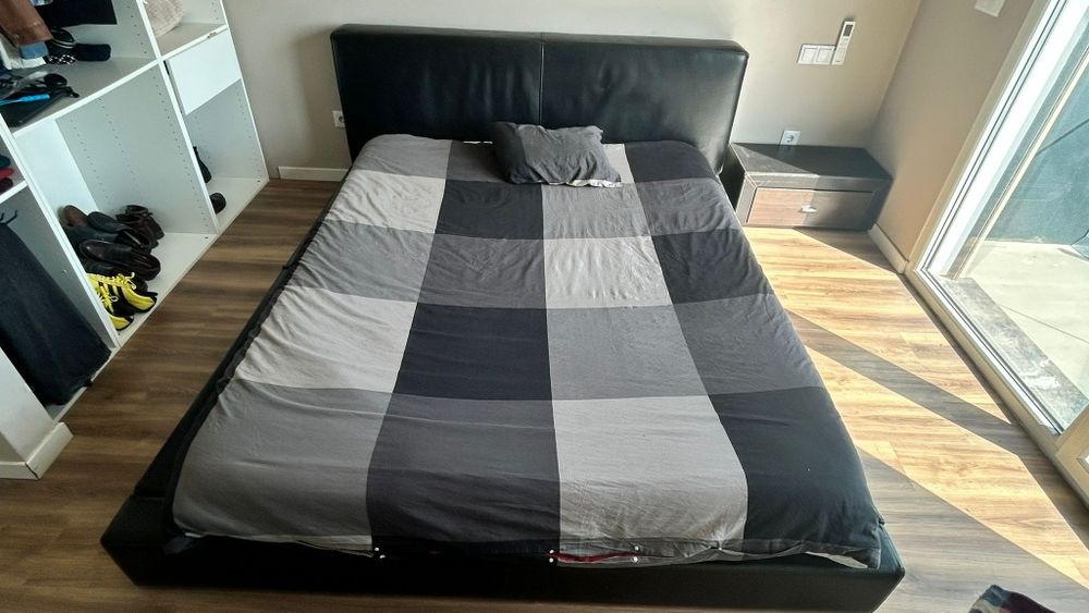 Cama em pele 1,40x1,90