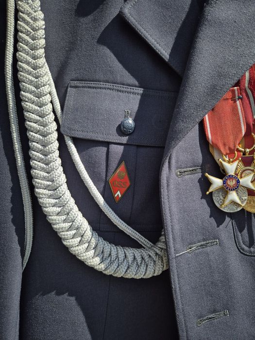 Sprzedam mindur wojskowy.