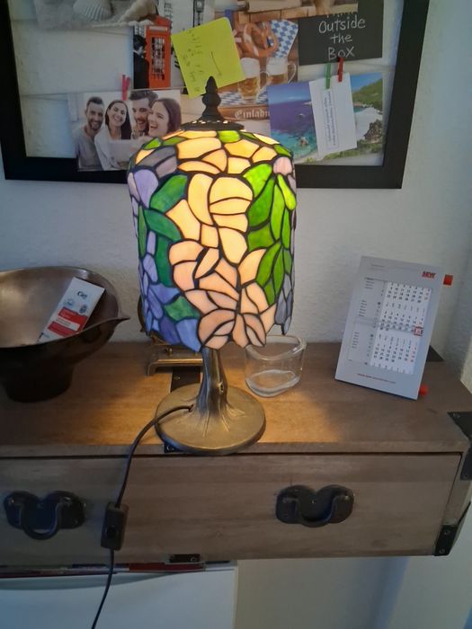 Piękna lampa styl Tiffany. Witrażowa.