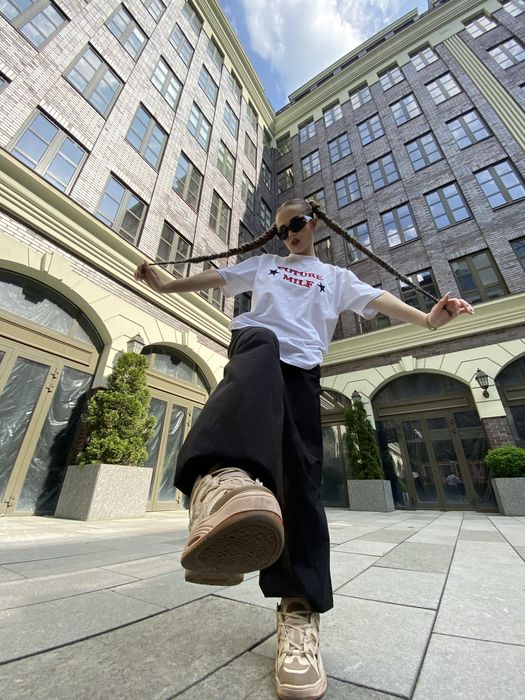 Футболка y2k  future milf