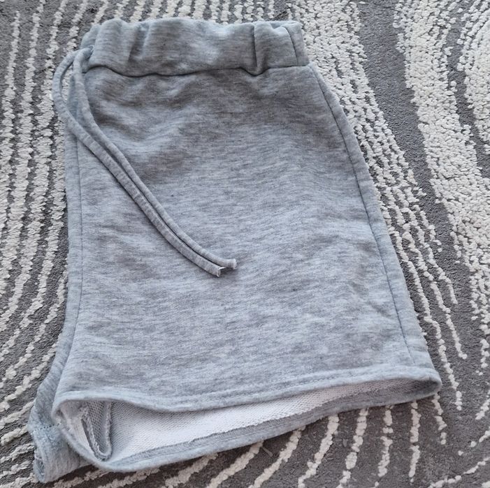 Szorty,dresowe,szare." Boohoo".