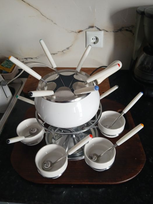 Fondue esmalte branco