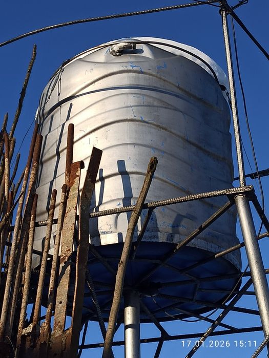 Бочка для крапельного поливу. Бочка  для води 1000 літрів