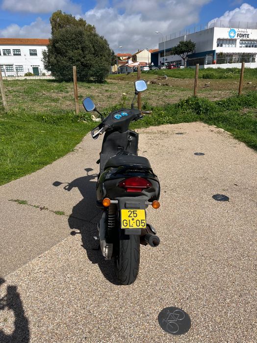 Vendo mota 50cc Aprilia Rally