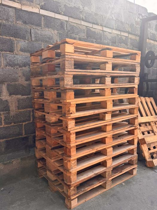 Дерев'яні піддони (паллети)