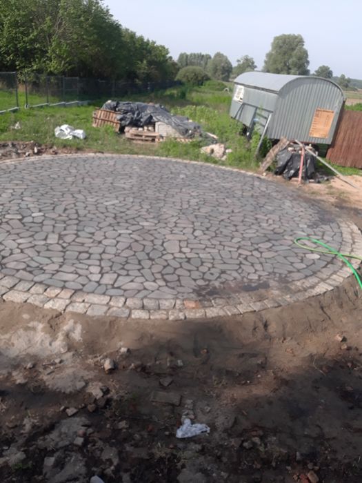 Usługi kamieniarski brukarskie