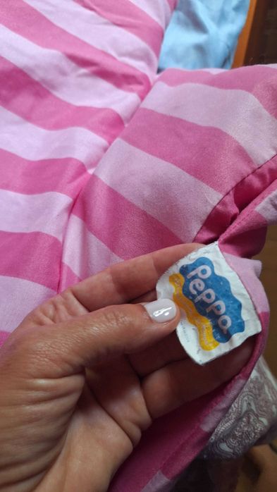 Colcha Infantil Peppa Pig & Suzy Pig (1,76m x 2,34m)
