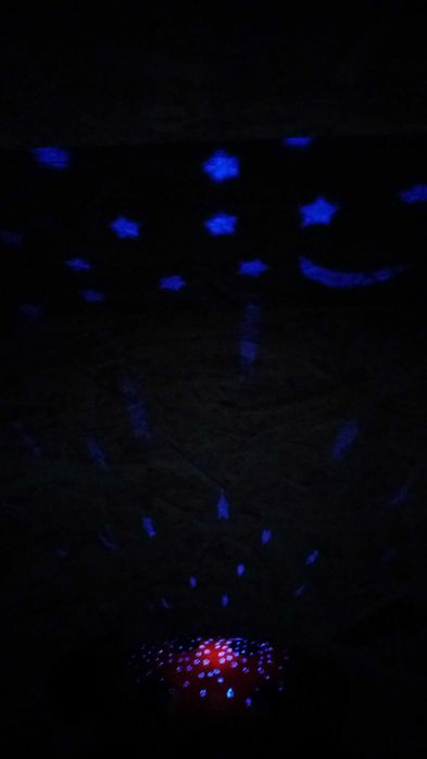 Joaninha Projetor musical noturno Bebé Glow Pillow