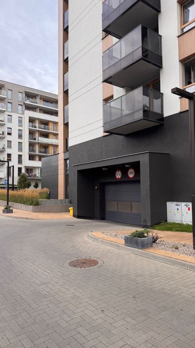 Sprzedam Miejsce Parkingowe Magazynowa - Widok 3