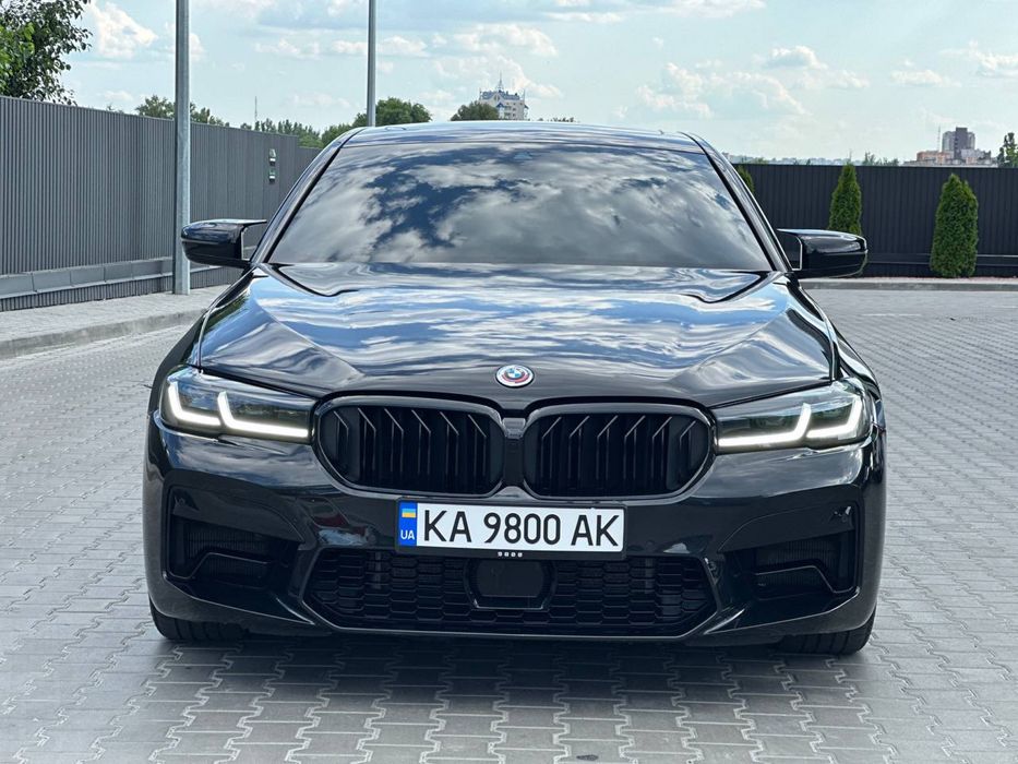 BMW G30 M550i 2022