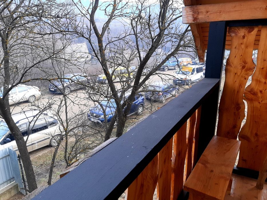 Здається будинок (центр Верховини)