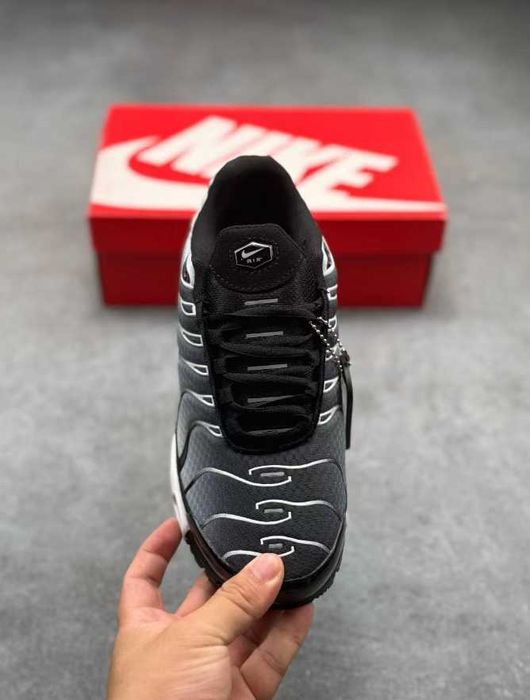 Nike Air Max TN Plus R.42