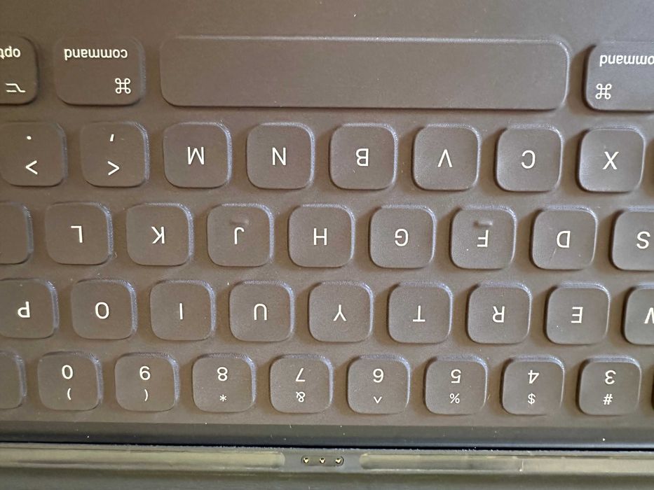 Teclado Apple Smart Keyboard Original iPad Pro 12.9" (1ª e 2ª Ger.)
