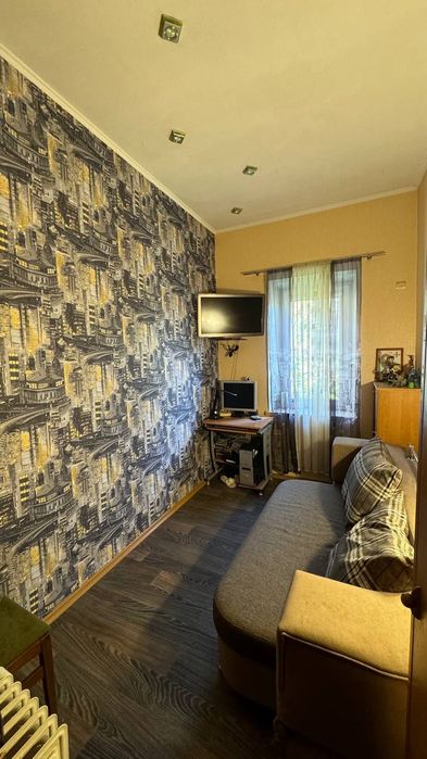 Продам квартиру в затишному район містаі