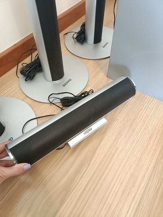 DVD Sanyo com sistema de som
