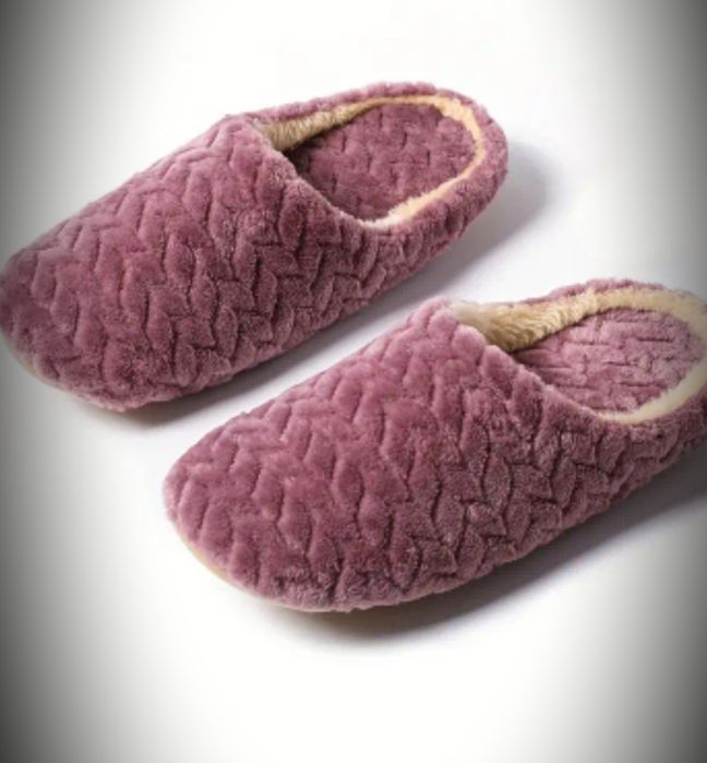 Тёплые , удобные  тапки. р- 39