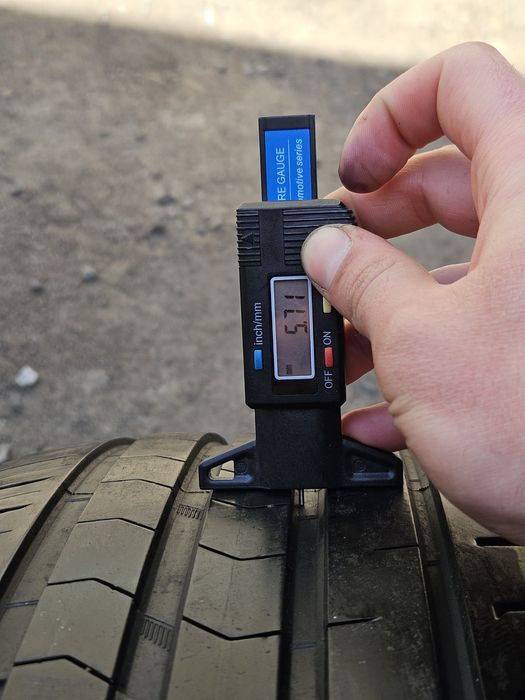 Шины БУ 225 40 R 18 Vredestein ultrac satin лето комплект