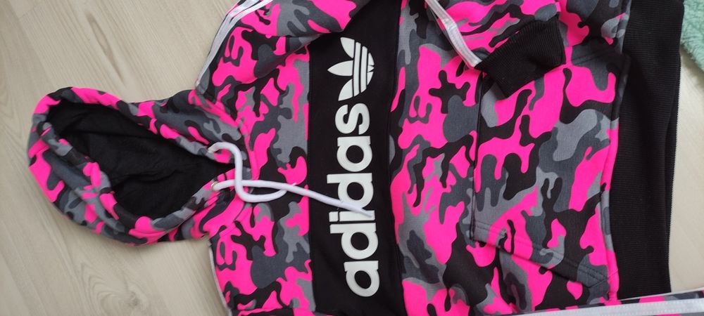 Dres Adidas NOWY r.146-152