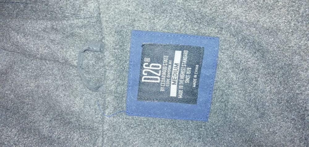 Casaco de homem com capuz hmm