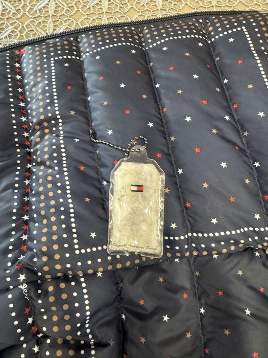 Sprzedam damska kurtke aTomy Hilfilger