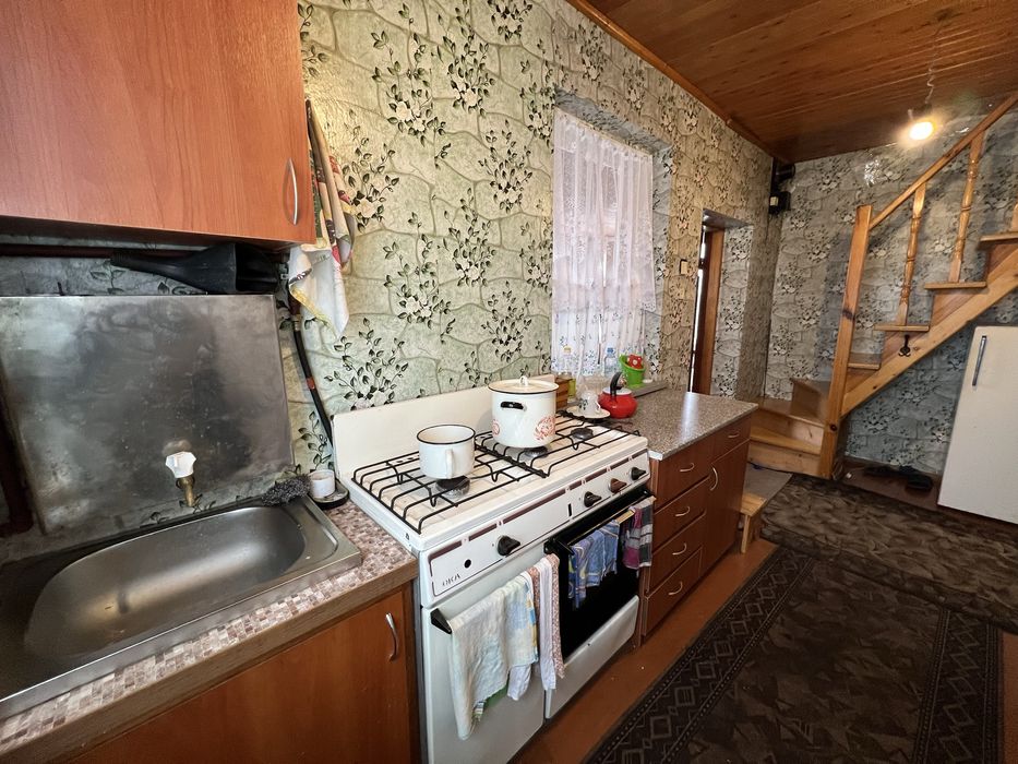 Продається дачний будинок, 10 км від міста