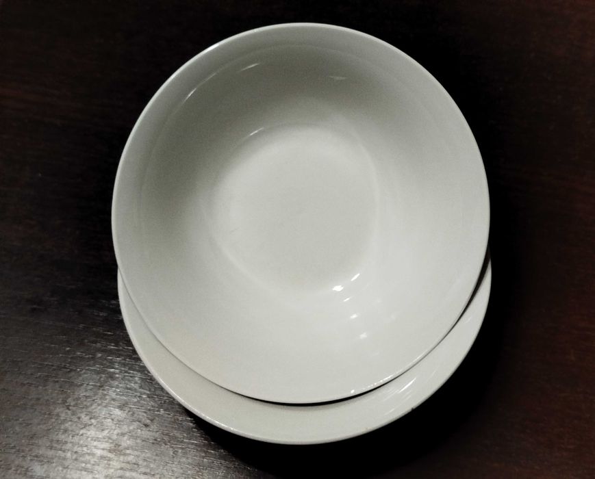 Набор пиал тарелок