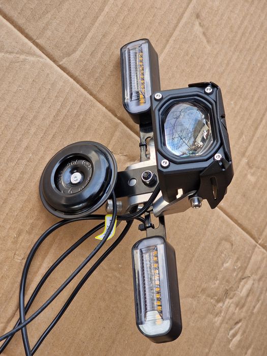 Мощная передняя фара на электровелосипед